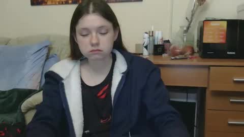 jessicaholland1 online show from 16, 5, 2026