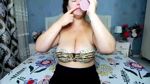 single mommy online show from 28, 7, 2026