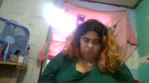 Snapshot of jessicarabbits4 chatting on 29, 11, 2025 dovedianna online show from 29, 11, 2025