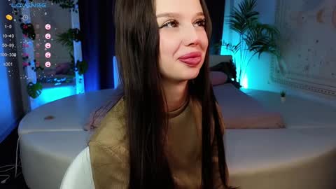 Snapshot of jessie_johns chatting on 9, 12, 2024 jessie_johns online show from 9, 12, 2024