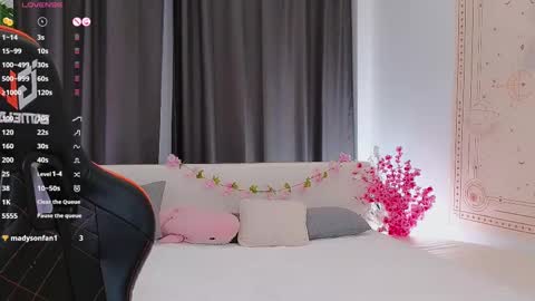 Snapshot of jessie_johns chatting on 24, 2, 2025 jessie_johns online show from 24, 2, 2025