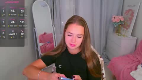 Snapshot of jessiestarz chatting on 5, 10, 2025 Jessi online show from 5, 10, 2025