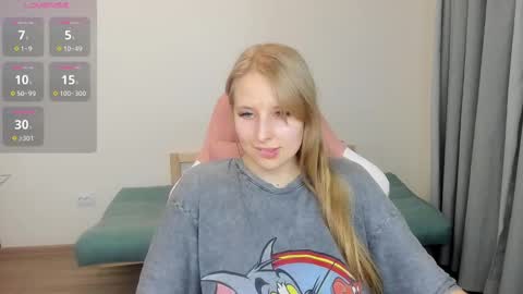 Snapshot of jessy_comely chatting on 9, 3, 2025 Jessy online show from 9, 3, 2025