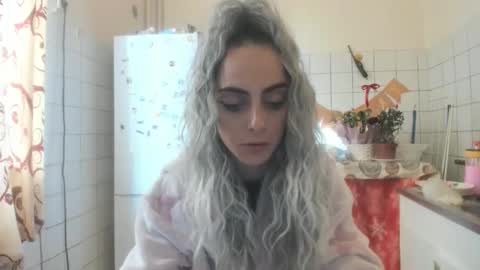 Snapshot of jessystarrr chatting on 11, 9, 2025 Jessy online show from 11, 9, 2025