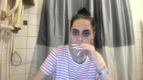 Snapshot of jessystarrr chatting on 14, 10, 2025 Jessy online show from 14, 10, 2025