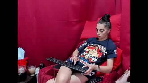 Snapshot of jessystarrr chatting on 5, 3, 2026 Jessy online show from 5, 3, 2026