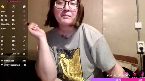 Snapshot of jessystoune1 chatting on 19, 10, 2025 Bye everyone i cant see any reason to stay here wish u luck online show from 19, 10, 2025