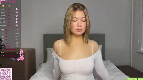 Mona online show from 10, 10, 2025