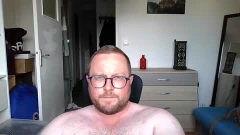 jeuneloup92 online show from 22, 6, 2026