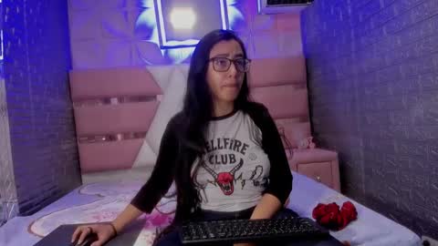 Queen online show from 22, 2, 2025