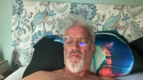 Snapshot of jewlronny chatting on 12, 6, 2026 jewlronny online show from 12, 6, 2026
