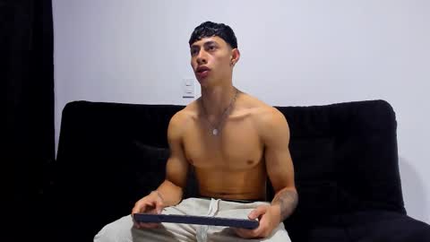 Snapshot of jey_cox23 chatting on 8, 1, 2026 jey cox online show from 8, 1, 2026