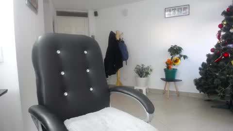 Camila online show from 18, 12, 2025