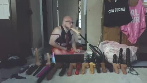 Snapshot of jghosty69 chatting on 9, 11, 2025 Nasty Cumslut online show from 9, 11, 2025