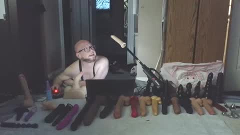 Snapshot of jghosty69 chatting on 16, 11, 2025 Nasty Cumslut online show from 16, 11, 2025