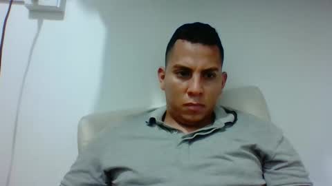 Snapshot of jhan1995 chatting on 6, 1, 2026 jhan1995 online show from 6, 1, 2026