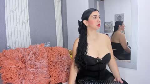 Snapshot of jhasly_am chatting on 11, 9, 2025 jhasly online show from 11, 9, 2025