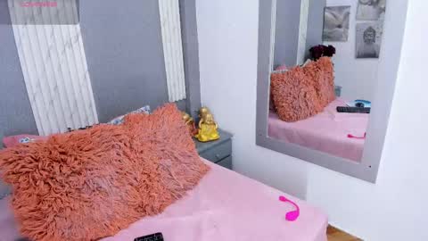 Snapshot of jhasly_am chatting on 21, 9, 2025 jhasly online show from 21, 9, 2025