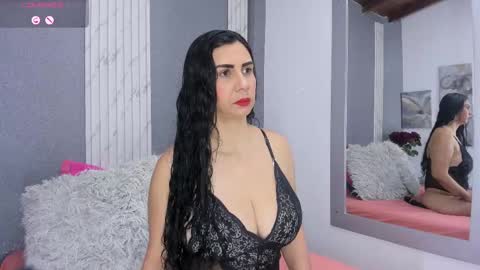 Snapshot of jhasly_am chatting on 1, 10, 2025 jhasly online show from 1, 10, 2025