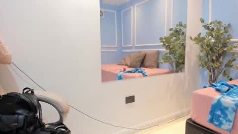 Snapshot of jhasly_am chatting on 13, 10, 2025 jhasly online show from 13, 10, 2025