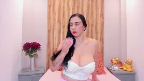 Snapshot of jhasly_am chatting on 26, 10, 2025 jhasly online show from 26, 10, 2025