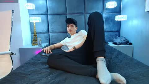 Jheampiero online show from 28, 4, 2026