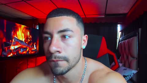 Jhojan Strong  online show from 16, 1, 2025