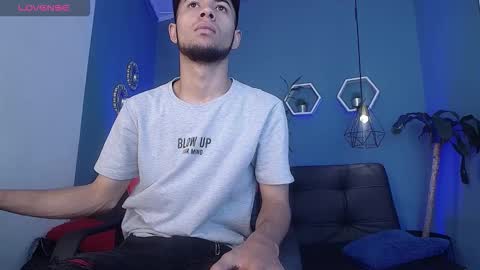 Snapshot of jhon_malo chatting on 17, 9, 2025 jhon_malo online show from 17, 9, 2025