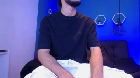 Snapshot of jhon_malo chatting on 22, 12, 2025 jhon_malo online show from 22, 12, 2025