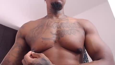 Jhon Tomson online show from 5, 4, 2026