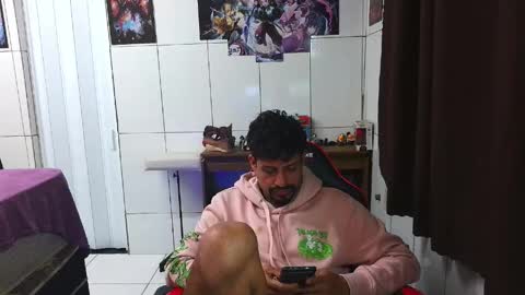 jhonaz23_latino online show from 29, 4, 2026