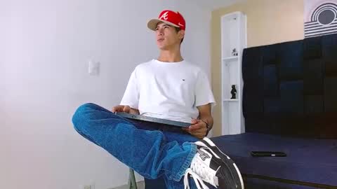 Snapshot of jhonn_rhyss chatting on 7, 1, 2025 Jhon online show from 7, 1, 2025