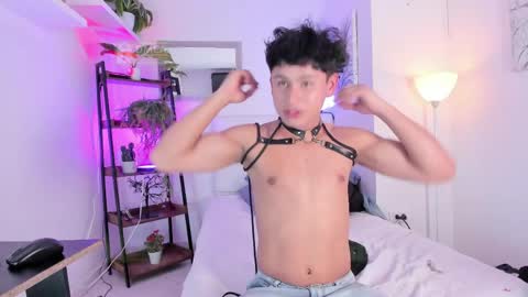 JHONNATHAN online show from 25, 4, 2026