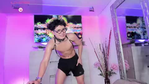 Snapshot of jhonny_blake_ chatting on 11, 6, 2026 JHONNATHAN online show from 11, 6, 2026