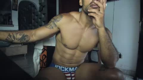 Snapshot of jhonnyxxfitnexx chatting on 22, 1, 2025 jh online show from 22, 1, 2025