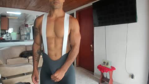 Snapshot of jhonnyxxfitnexx chatting on 20, 9, 2025 jh online show from 20, 9, 2025