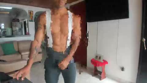 Snapshot of jhonnyxxfitnexx chatting on 15, 11, 2025 jh online show from 15, 11, 2025