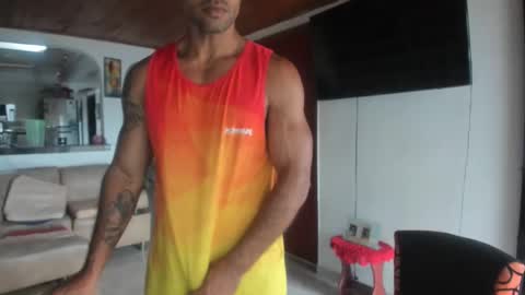 Snapshot of jhonnyxxfitnexx chatting on 24, 11, 2025 jh online show from 24, 11, 2025