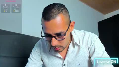 Jhony Alzate online show from 10, 3, 2026