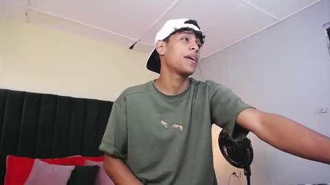 Snapshot of jhos_padill chatting on 18, 9, 2025 jhos online show from 18, 9, 2025