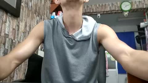 Snapshot of jhosuamoore chatting on 7, 5, 2026 Jhosuamoore online show from 7, 5, 2026