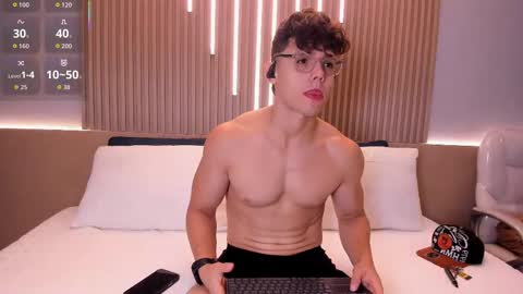 jhoumod_21 online show from 7, 10, 2025