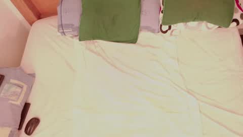 Hello iam hoxy ready to get wet online show from 3, 7, 2026