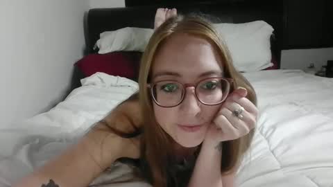 jilliangiselle online show from 15, 5, 2026
