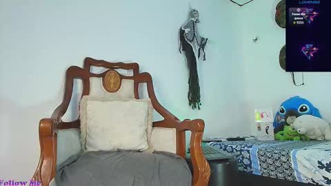 Jimm  Independent Model  online show from 29, 10, 2025