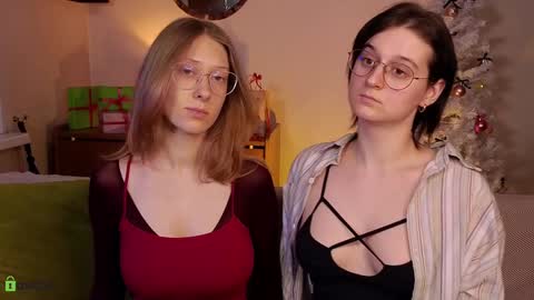 Hey Guys We are Julia ginger  Tina brunette online show from 19, 12, 2024