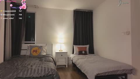 Snapshot of jiwon4u chatting on 22, 2, 2025 Jiwon online show from 22, 2, 2025