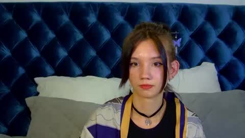 JiwonWong online show from 18, 7, 2026