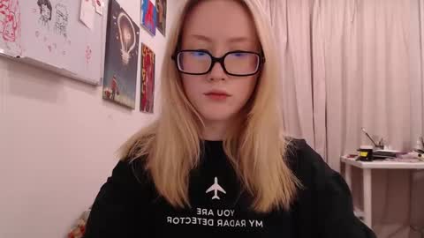 Snapshot of joan_kiss chatting on 26, 11, 2025 joan_kiss online show from 26, 11, 2025