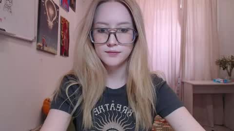 joan_kiss online show from 16, 5, 2026